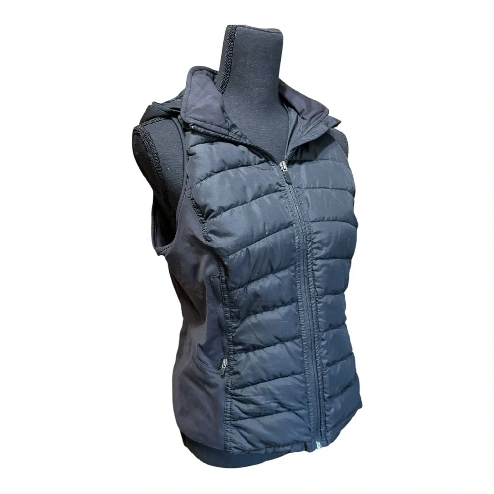 Tangerine Brand Women's Black Puffer Vest - Picture 3 of 8